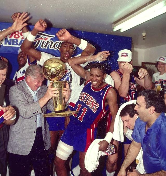 精彩回顾历届比赛巅峰瞬间 精彩回顾历届比赛巅峰瞬间