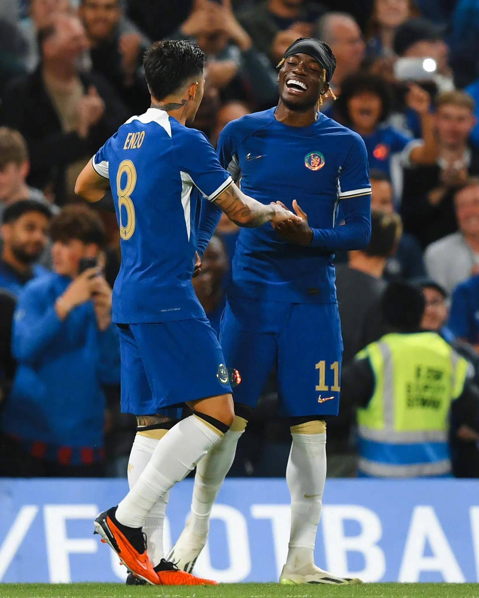 攻无不克,切尔西斩获小组第一晋级 攻无不克,切尔西斩获小组第一晋级