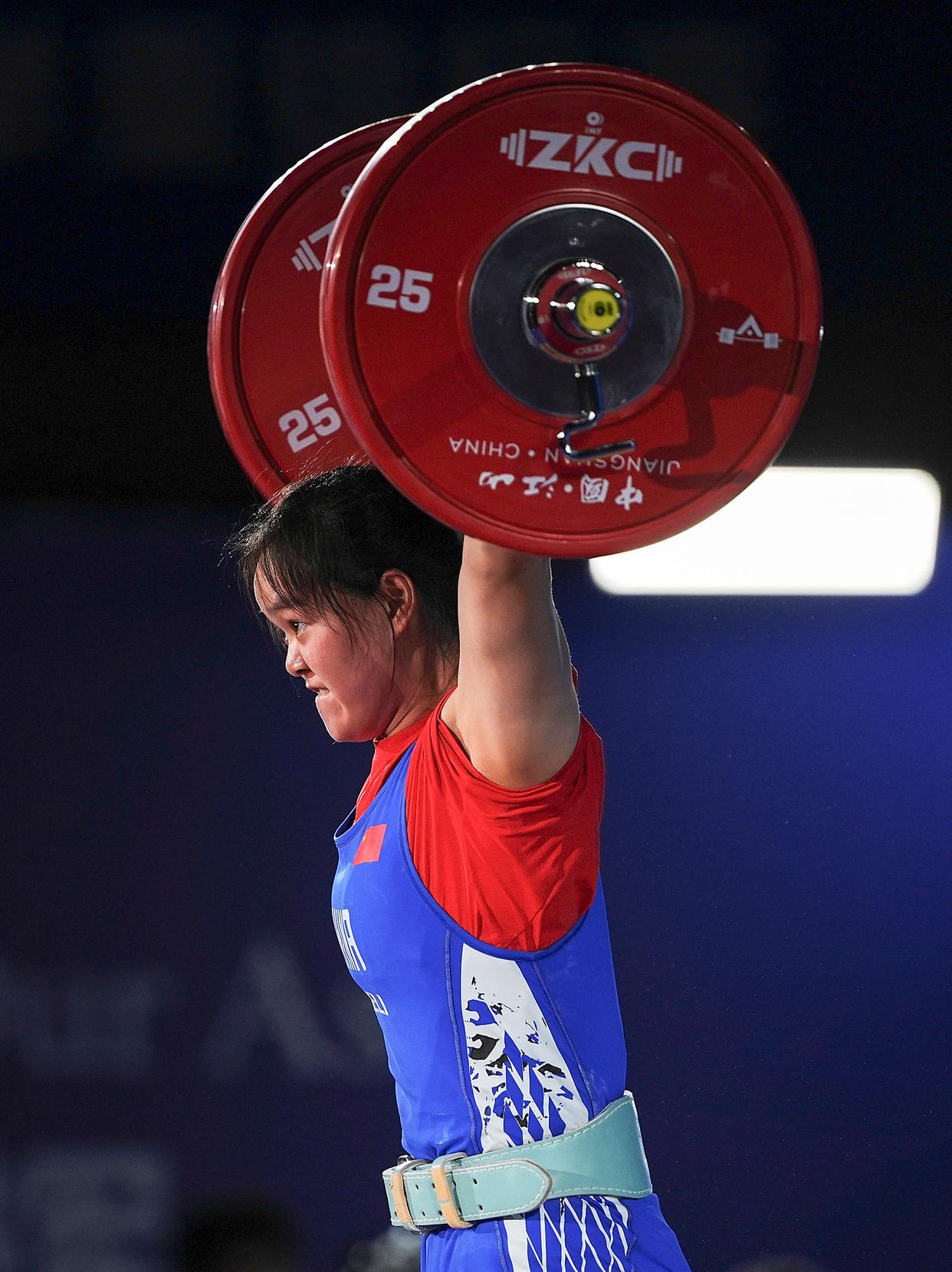 塞尔维亚举重运动员创造佳绩 塞尔维亚举重运动员创造佳绩