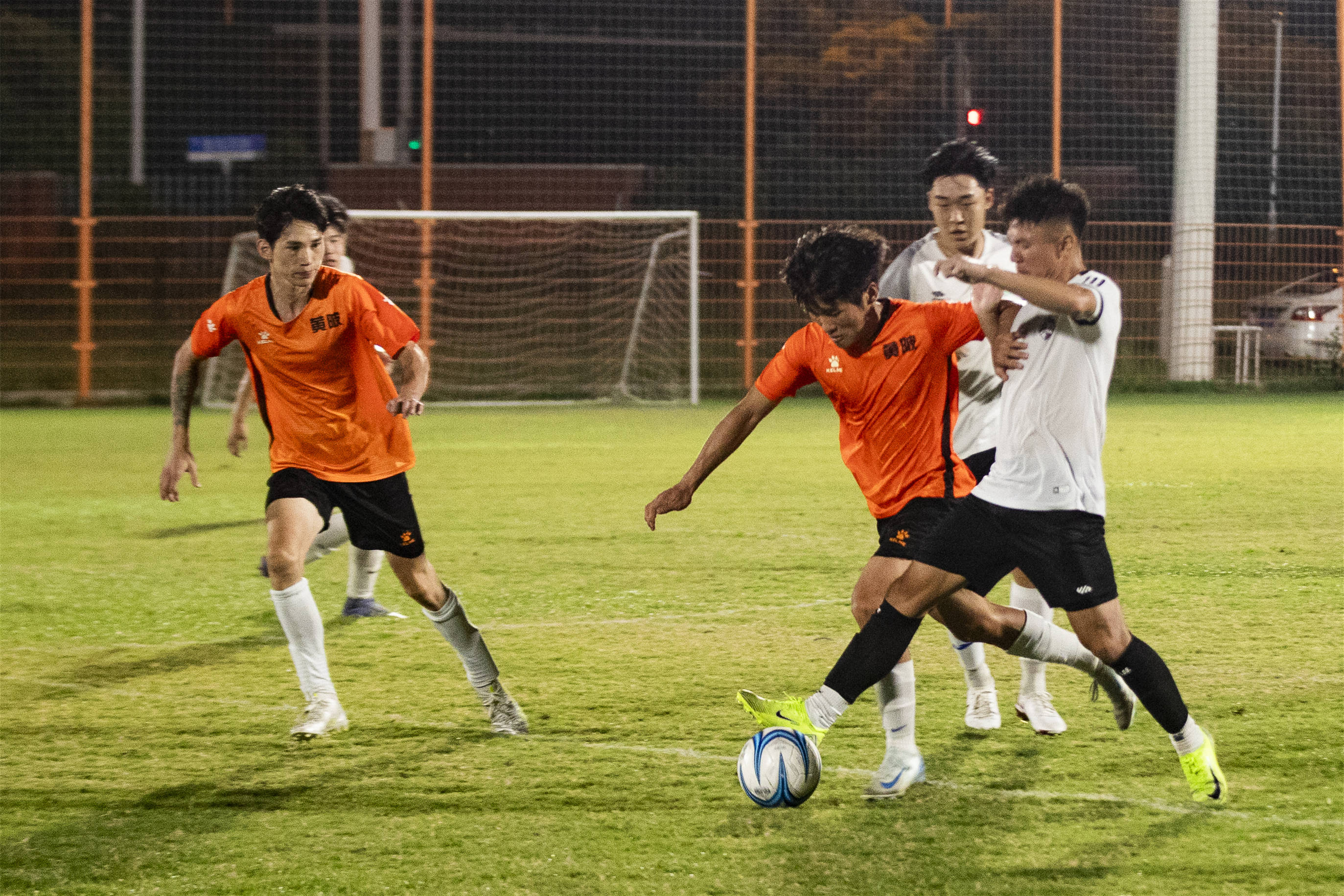 精彩足球盛宴即将开启,战队备战备至 精彩足球盛宴即将开启,战队备战备至