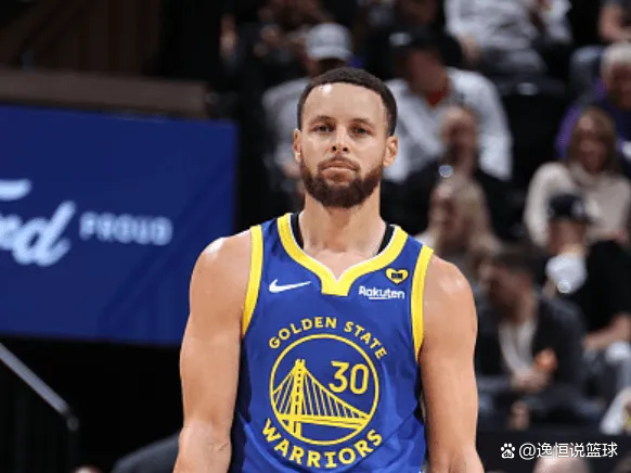 勇士客场战胜爵士,库里砍下30分 勇士客场战胜爵士,库里砍下30分
