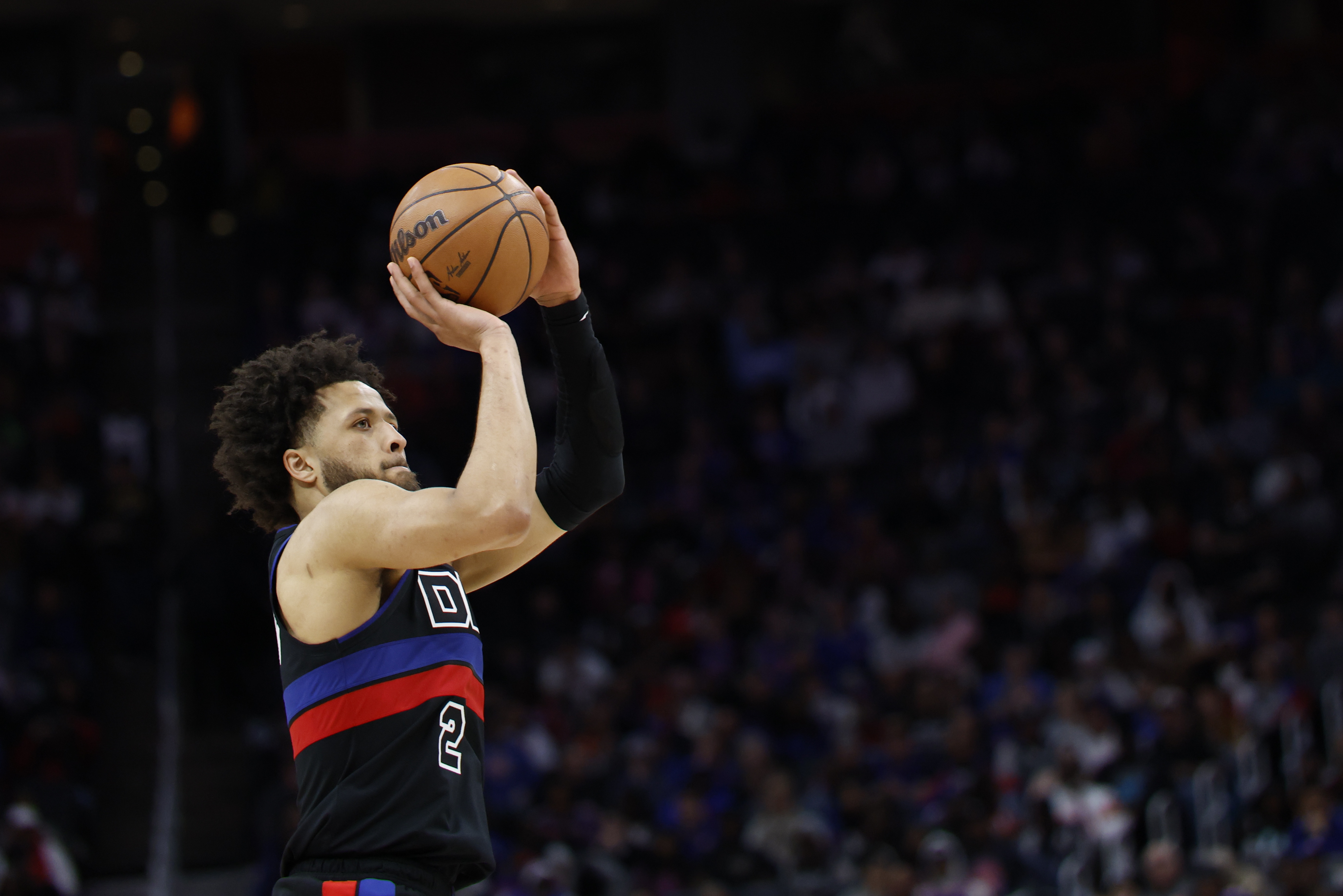 猛龙击败马刺，登顶东部榜首