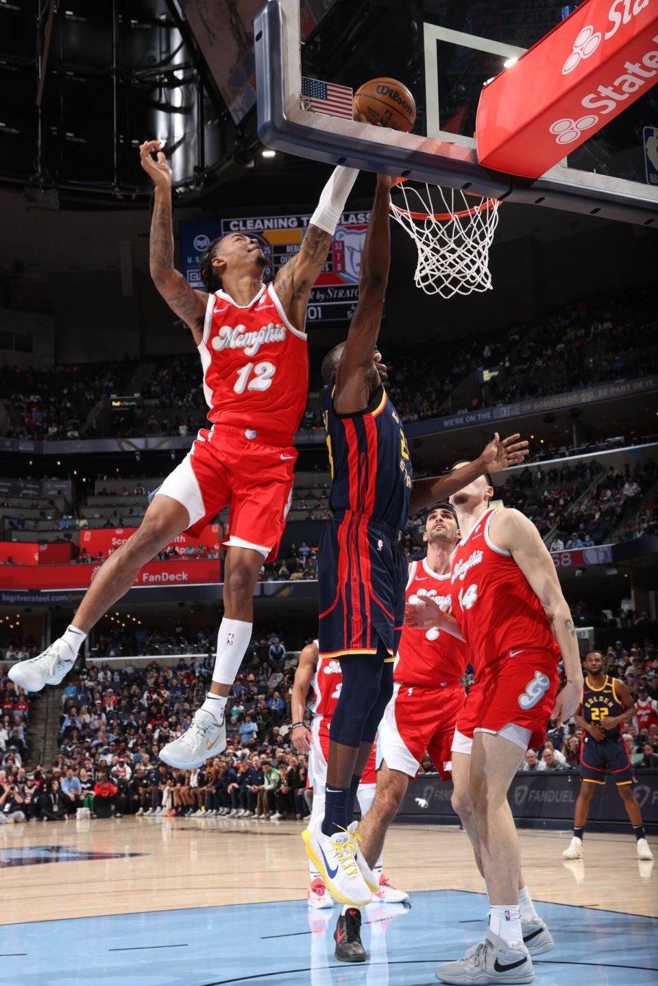 灰熊击败热火，结束对手连胜