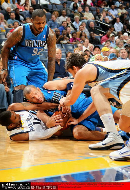 灰熊大胜小牛，取得连胜