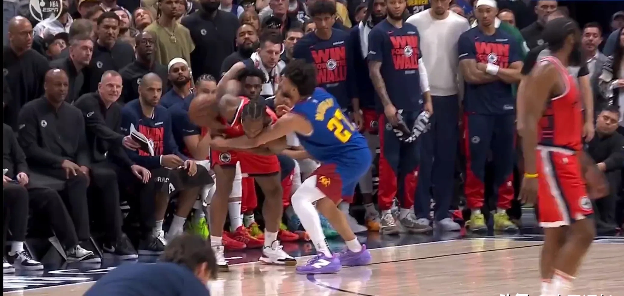 快船惨败爵士，连续两场失利