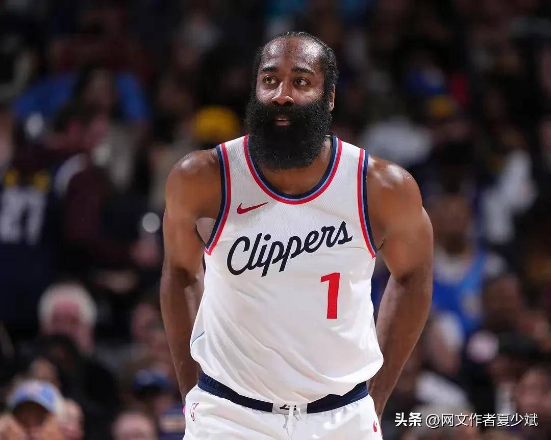 火箭惨败快船,连败濒临 火箭惨败快船,连败濒临