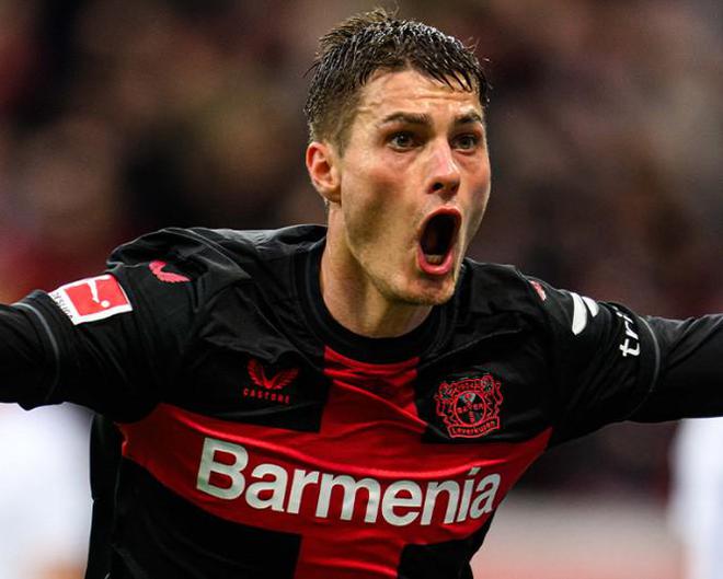 包含法兰克福客场大胜勒沃库森终结不败记录的词条